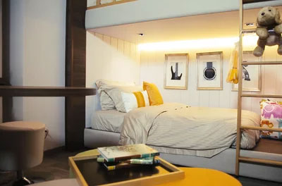 Simmons (SEA) on A Class Above